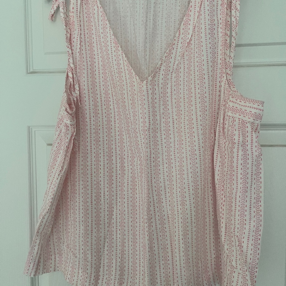 Sleeveless top